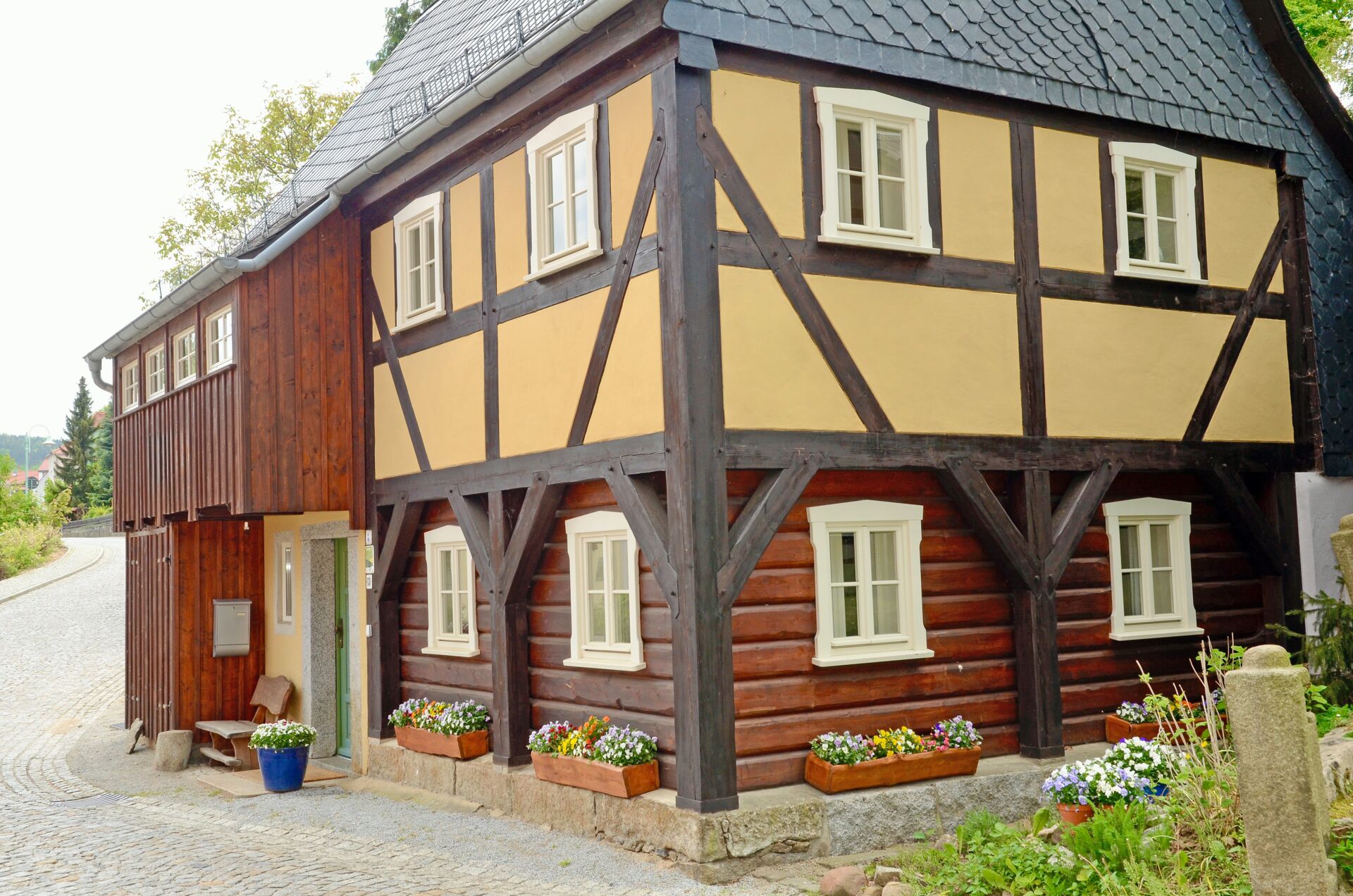 Umgebinde-Fachwerhaus in Obergurig - Foto: Uwe Schwarz